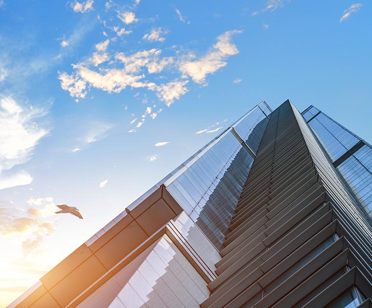 跟緊市場(chǎng)需求，把握行業(yè)脈絡(luò)