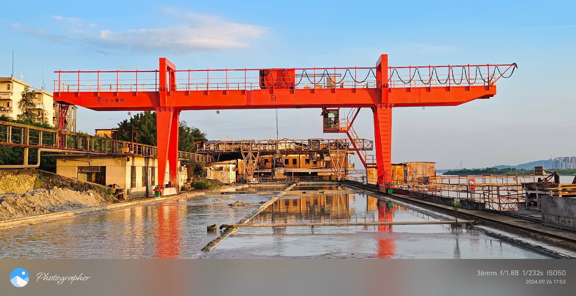 抓斗雙梁門式起重機